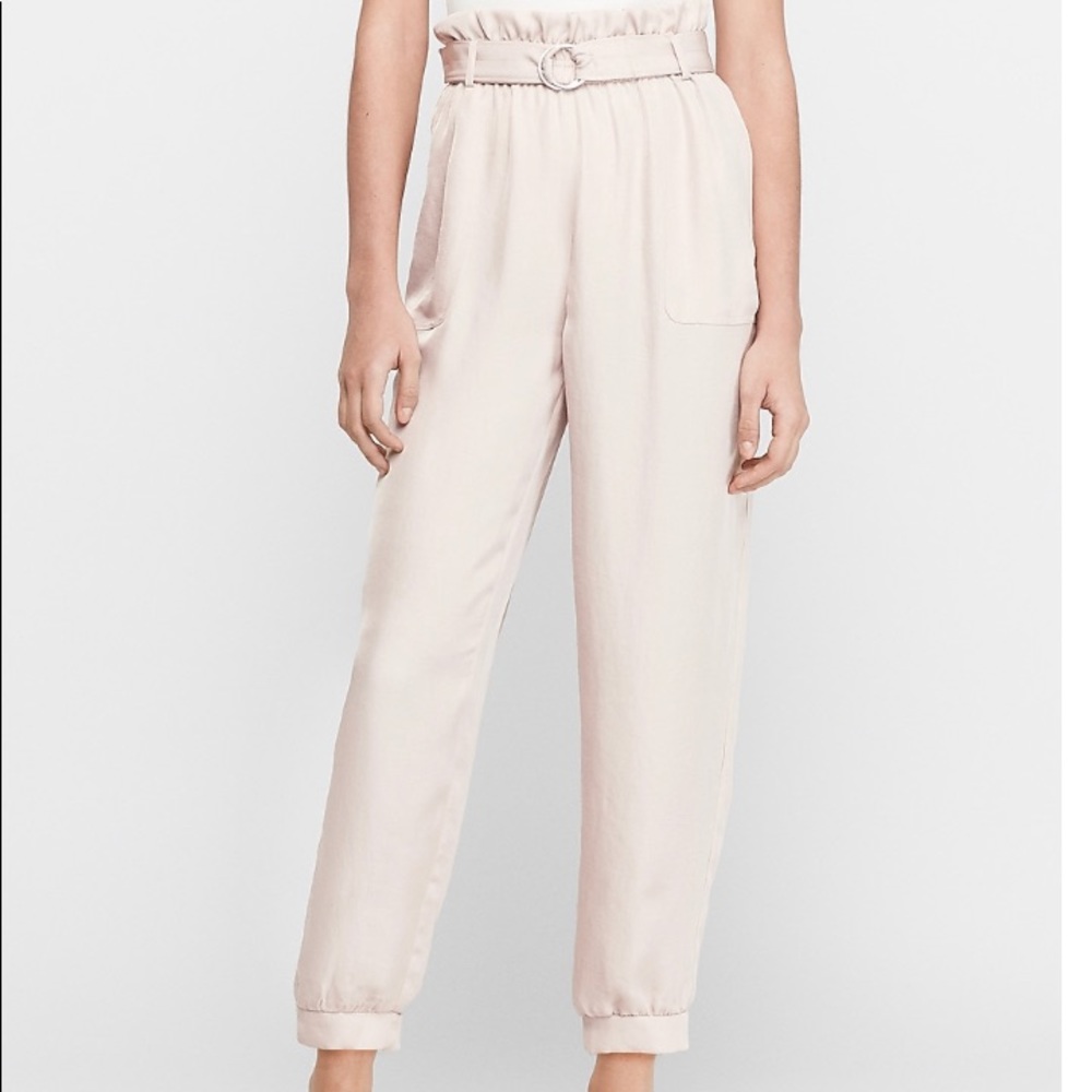 Express High waisted Jogger pants w belt
